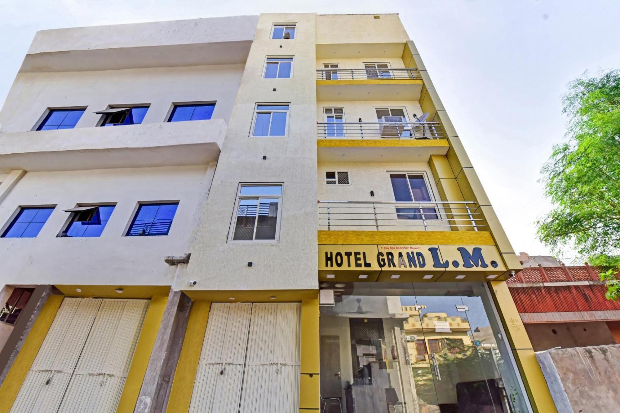 Hotel O Grand L M Adžmér Exteriér fotografie