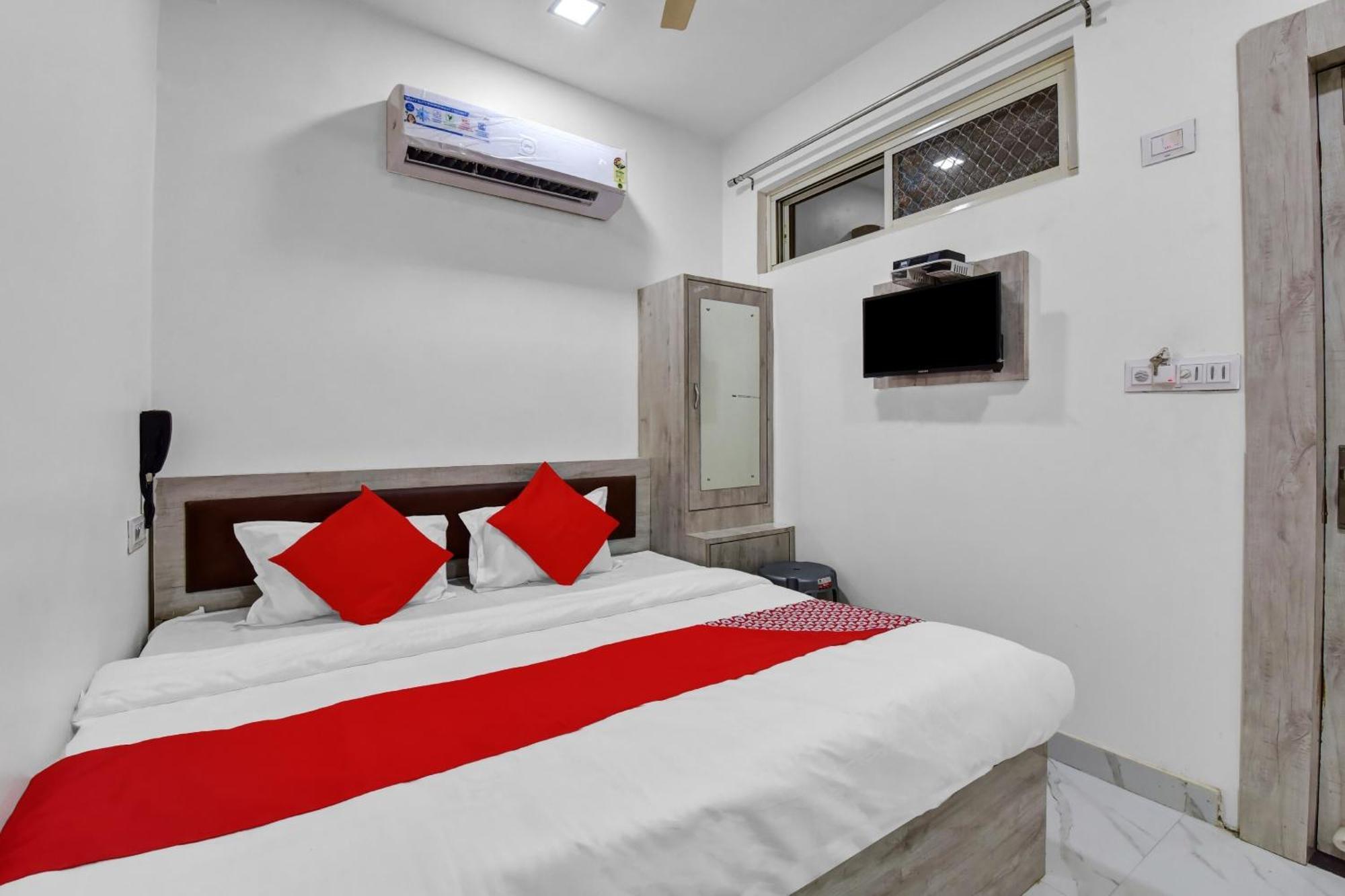 Hotel O Grand L M Adžmér Exteriér fotografie