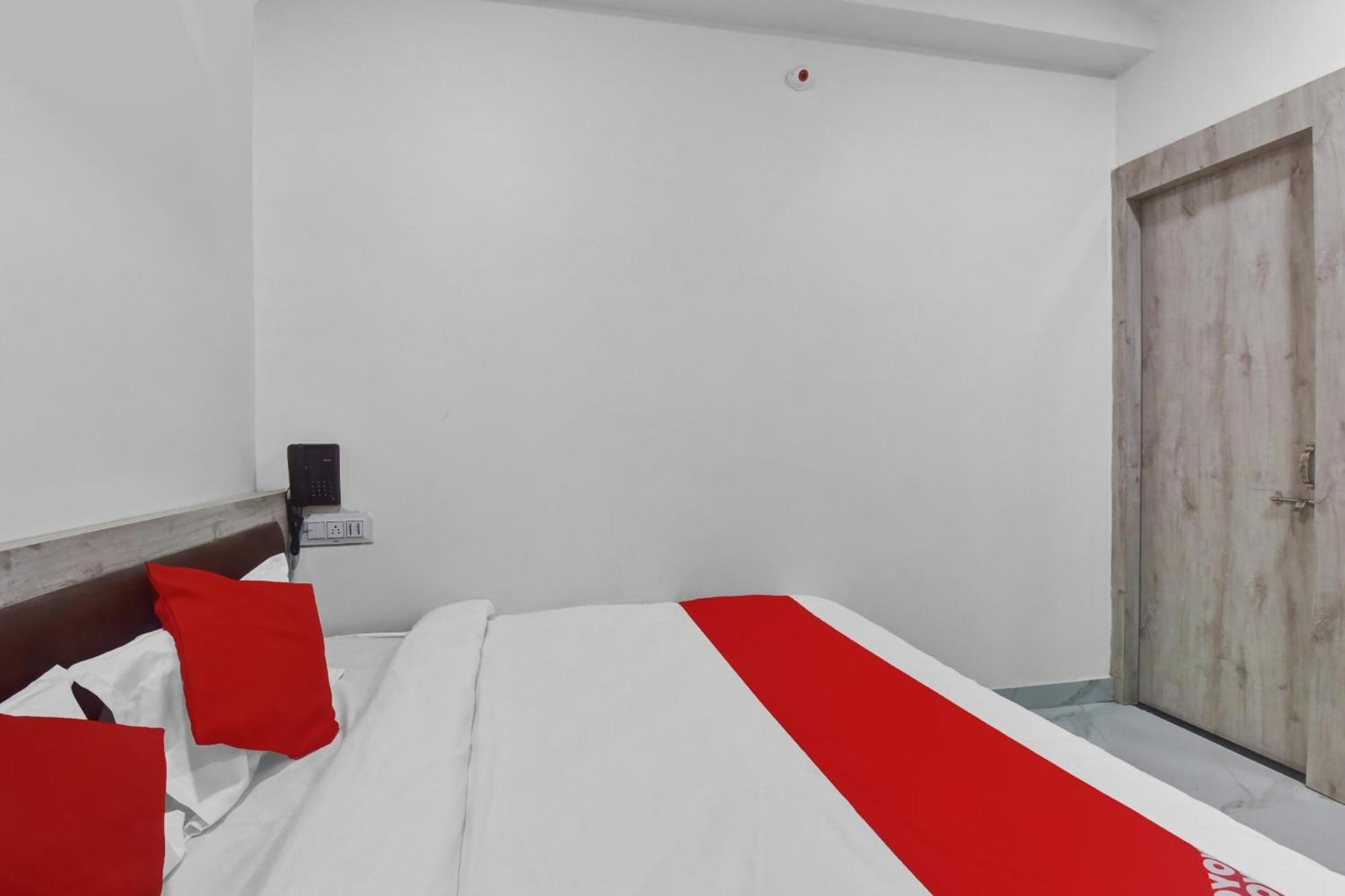 Hotel O Grand L M Adžmér Exteriér fotografie